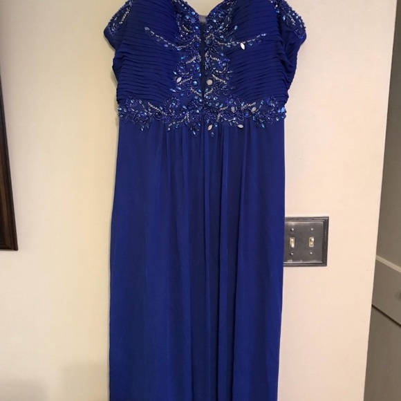 Gorgeous Royal Blue Pageant Gown - Picture 1 of 4